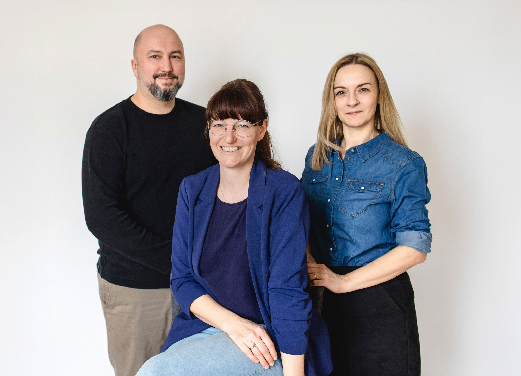 Stephan Trefflinger, Flora Fellner und Pia Remplbauer. Gemeinsam erarbeiten wir perfekte Editorial Designs inklusive Stimmungsvoller Fotografien